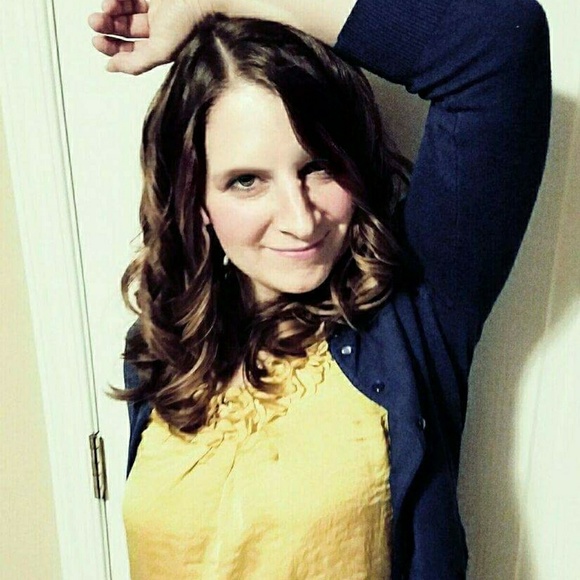 Meet your Posher, Tara - Picture 2 of 8